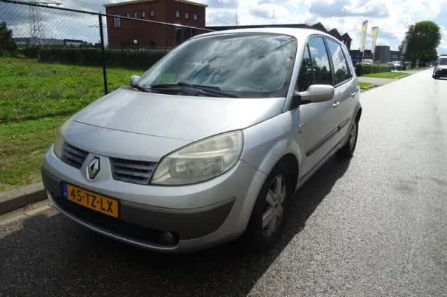 Renault Scénic (2006) thumbnail 2