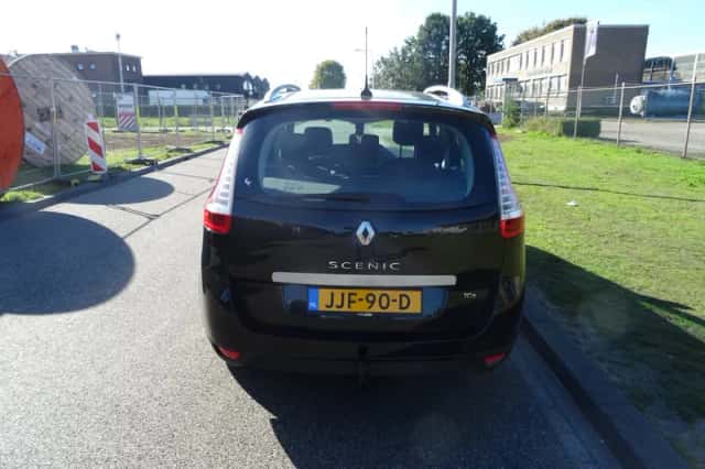 Renault Grand Scénic (2014) thumbnail 4