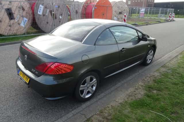 Peugeot 307 (2004) thumbnail 5