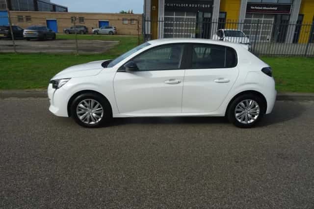 Peugeot 208 (2022) thumbnail 2
