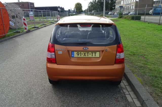 Kia Picanto (2007) thumbnail 4