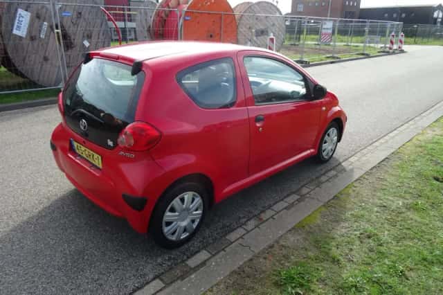Toyota Aygo (2008) thumbnail 5