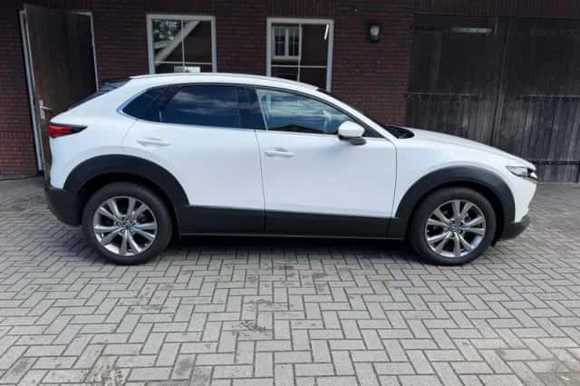 Mazda CX-30 (2021) thumbnail 4