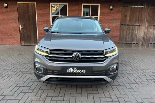 Volkswagen T-Cross (2021) thumbnail 2