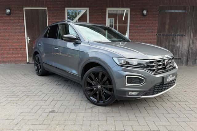 Volkswagen T-Roc (2021) thumbnail 5