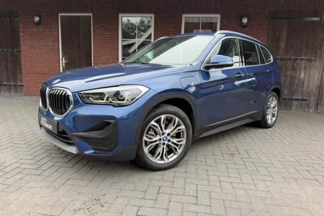 BMW X1 (2021) thumbnail 1