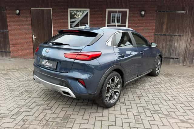 Kia XCeed (2020) thumbnail 3