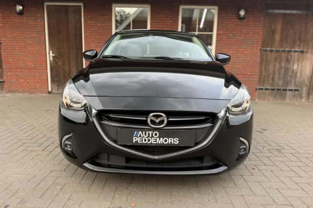 Mazda 2 (2019) thumbnail 2