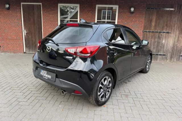 Mazda 2 (2019) thumbnail 3