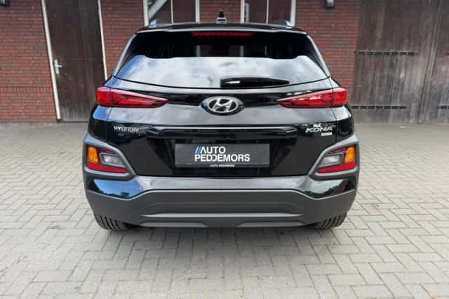 Hyundai Kona (2020) thumbnail 4