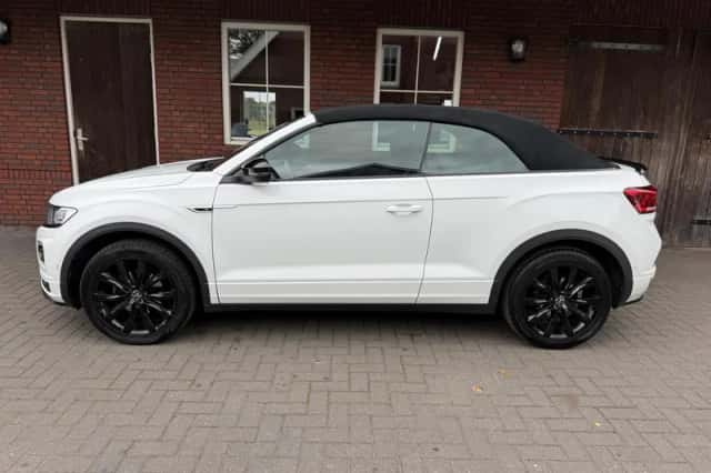 Volkswagen T-Roc (2021) thumbnail 5