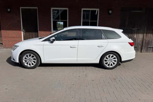 SEAT Leon (2017) thumbnail 6
