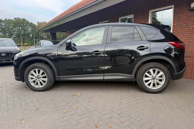 Mazda CX-5 (2015) thumbnail 2