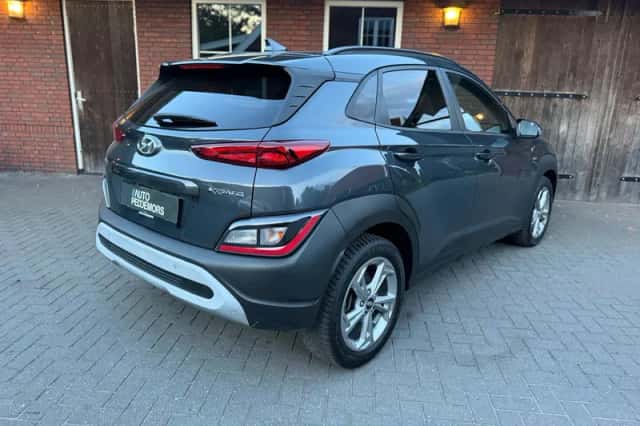Hyundai Kona (2021) thumbnail 5