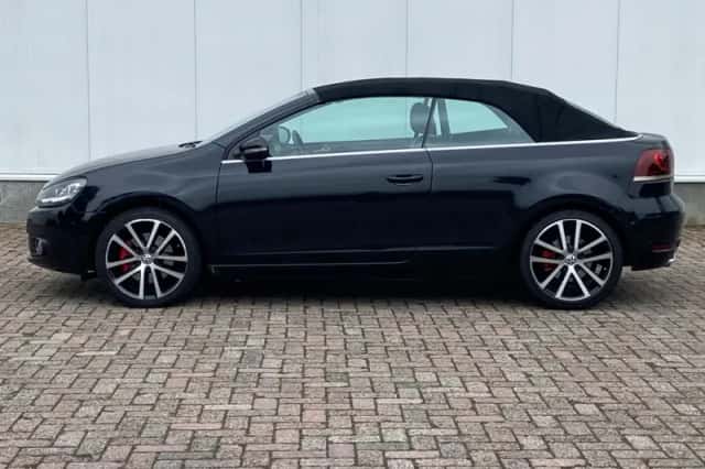 Volkswagen Golf (2011) thumbnail 2