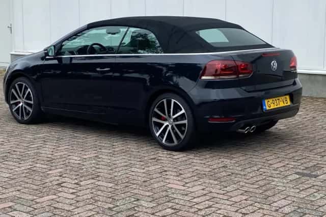 Volkswagen Golf (2011) thumbnail 4