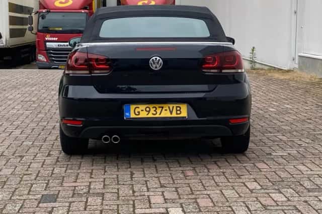 Volkswagen Golf (2011) thumbnail 5