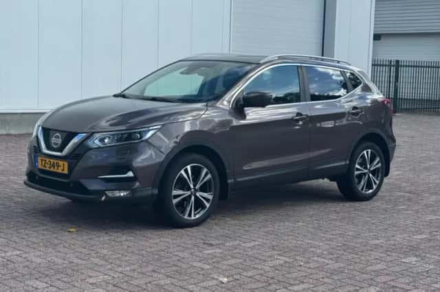 Nissan Qashqai (2018) thumbnail 1
