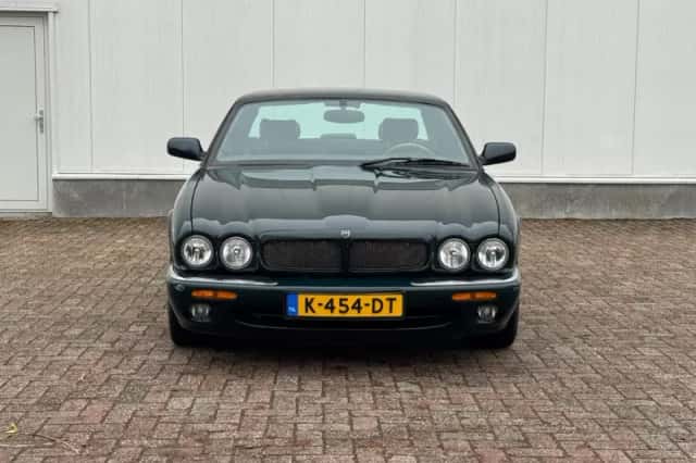 Jaguar XJ (1998) thumbnail 2