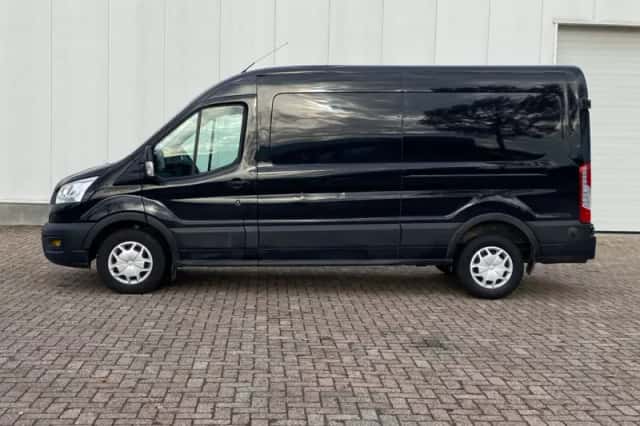 Ford Transit (2021) thumbnail 2
