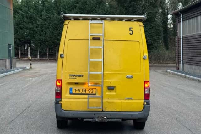 Ford Transit (2010) thumbnail 3