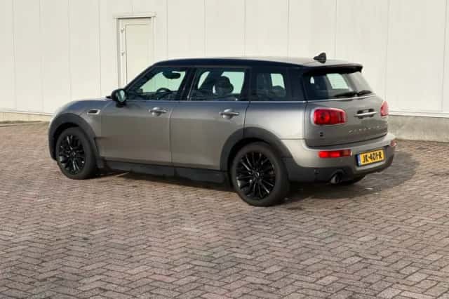 MINI Clubman (2016) thumbnail 3