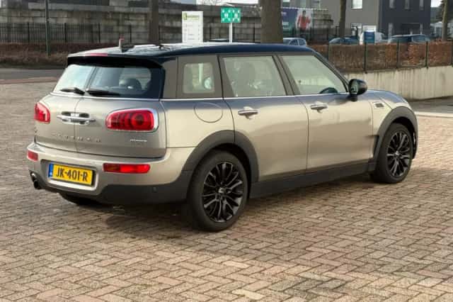 MINI Clubman (2016) thumbnail 4