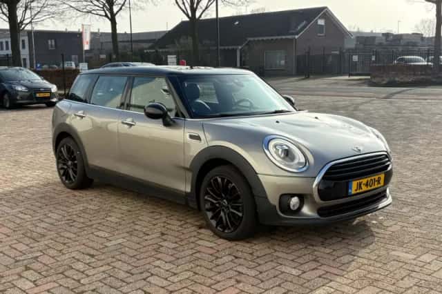 MINI Clubman (2016) thumbnail 5