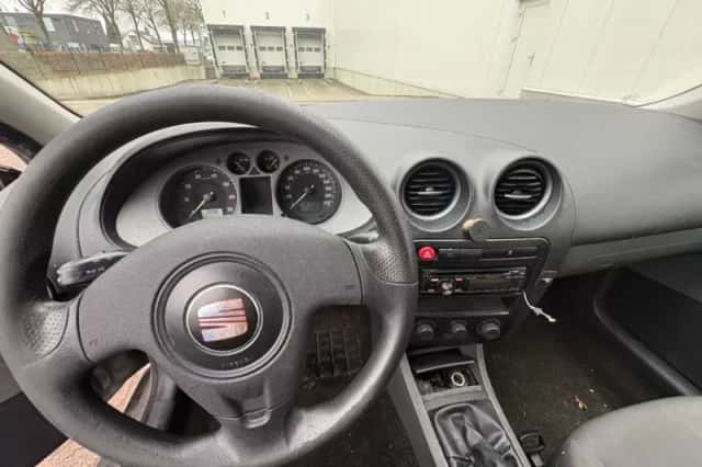 SEAT Ibiza (2008) thumbnail 6