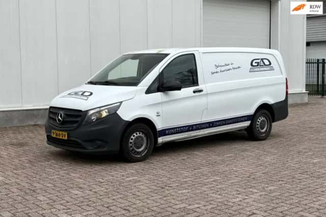 Mercedes-Benz Vito (2017) thumbnail 1