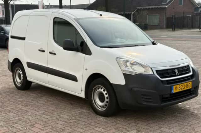 Peugeot Partner (2016) thumbnail 3