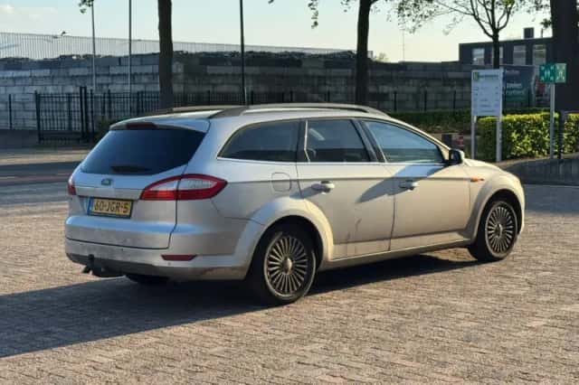 Ford Mondeo (2009) thumbnail 5
