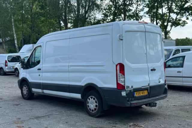 Ford Transit (2017) thumbnail 2