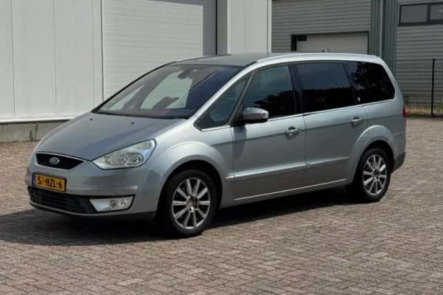 Ford Galaxy (2009) thumbnail 1