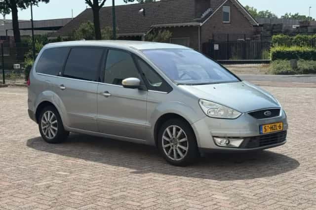 Ford Galaxy (2009) thumbnail 6
