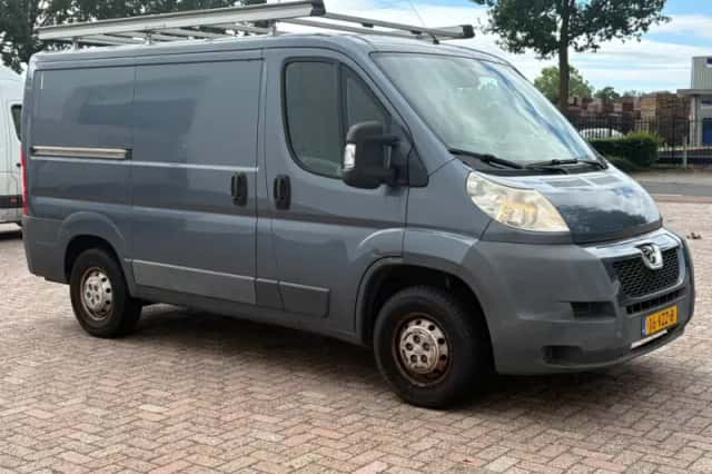 Peugeot Boxer (2009) thumbnail 2
