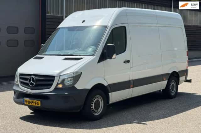 Mercedes-Benz Sprinter (2017) thumbnail 1
