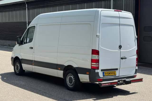 Mercedes-Benz Sprinter (2017) thumbnail 2