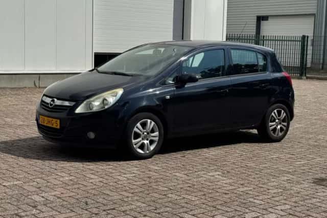 Opel Corsa (2009) thumbnail 1
