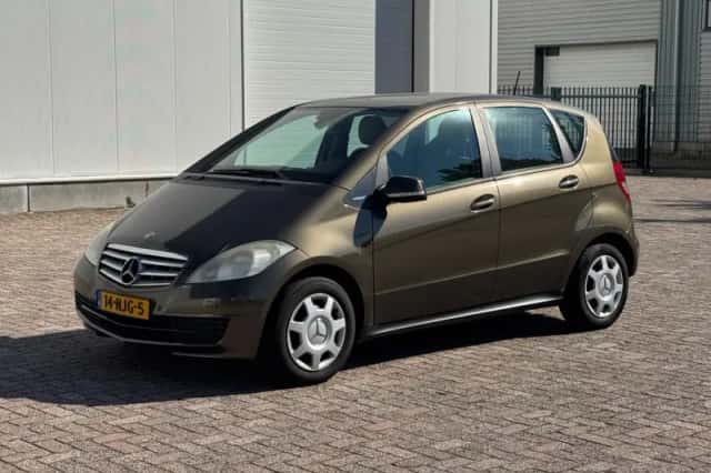 Mercedes-Benz A-Klasse (2010) thumbnail 1
