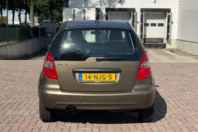 Mercedes-Benz A-Klasse (2010) thumbnail 4