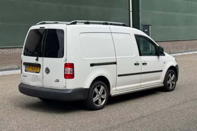 Volkswagen Caddy (2013) thumbnail 4