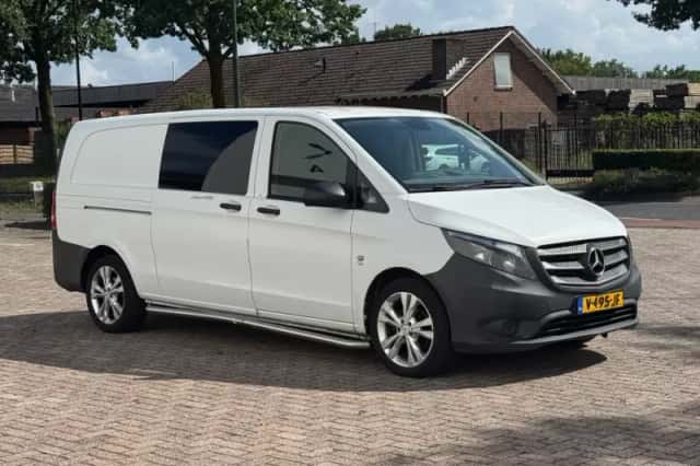 Mercedes-Benz Vito (2017) thumbnail 4