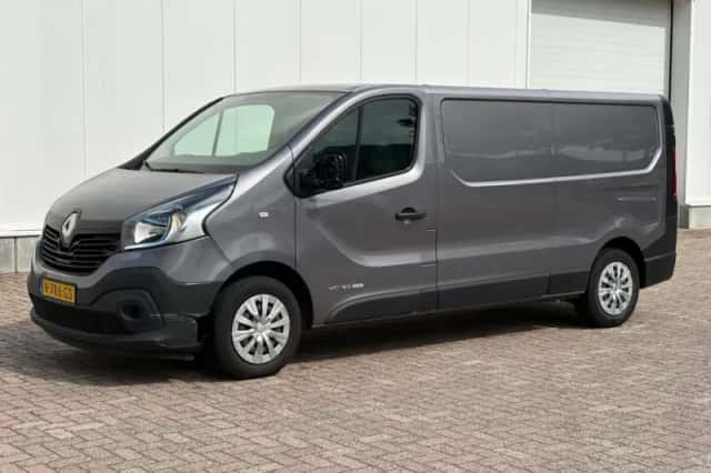 Renault Trafic (2017) thumbnail 1