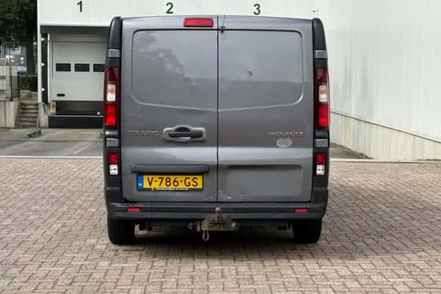 Renault Trafic (2017) thumbnail 4