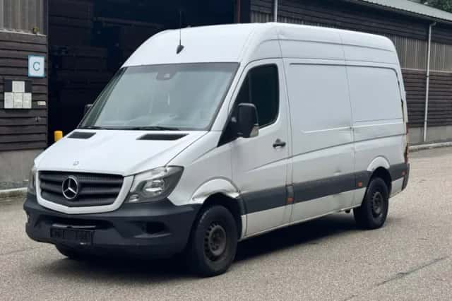 Mercedes-Benz Sprinter (2014) thumbnail 1