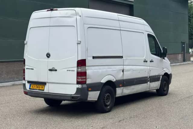 Mercedes-Benz Sprinter (2014) thumbnail 4