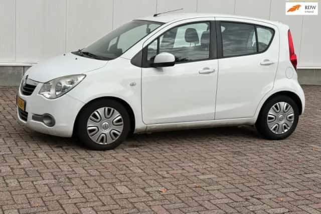 Opel Agila (2011) thumbnail 1