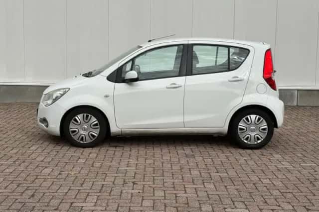 Opel Agila (2011) thumbnail 2