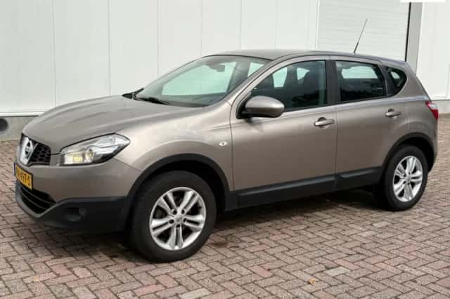 Nissan Qashqai (2010) thumbnail 1